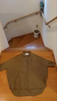 ドルマンスリーブシャツ