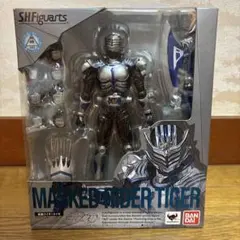 ポ*郎様 S.H.Figuarts フィギュアーツ 仮面ライダータイガ - メルカリ