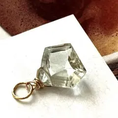 1点作品☆ 大粒宝石質グリーンアメジスト14kgfネックレストップ