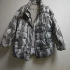 ダウンジャケット　 Lサイズ グレー系パターン