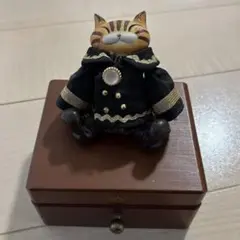 AWKWARD KNIGHT オークワードナイト 陶器製 オルゴール マーゲイ