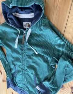 ザ　ノースフェイス パーカー　レディース