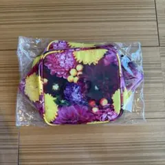 たかの友梨　バニティポーチのサムネイル