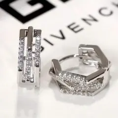 【ベストセラー】シルバーフープピアス　幾何学　韓国　ステンレス