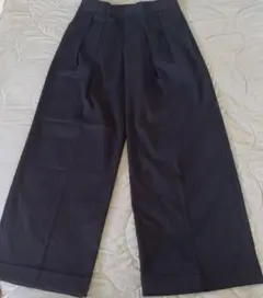 タック ワイドパンツ