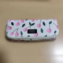 素敵なあの人2月号付録kippisコンパクトだけどたっぷり入る！マルチケースのサムネイル