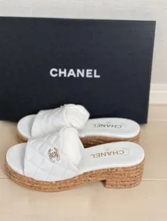 美品 CHANEL ホワイト ウェッジソールサンダル - メルカリ