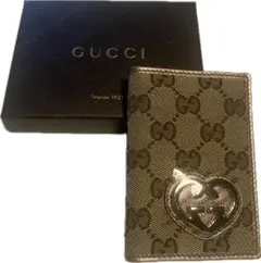 【GUCCI】GGキャンバス　ハート型ロゴ　カードケース　名刺入れ