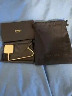 CHANEL BEAUTYE ノベルティ　バックハンガー CHANEL BEAUTYE ノベルティ バックハンガー - メルカリ