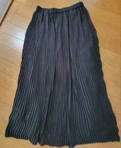 ユニクロ　ロングプリーツスカート