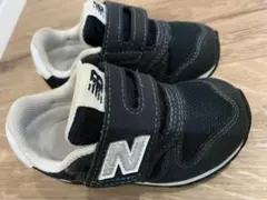 美品　ニューバランス　373　13.5センチ 黒　スニーカー