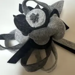 ハンドメイドフェルトコサージュ新品未使用