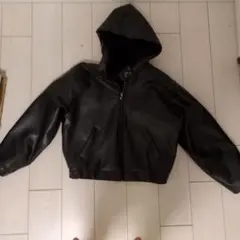 短丈　フード付きレザーアウター　裏起毛　韓国