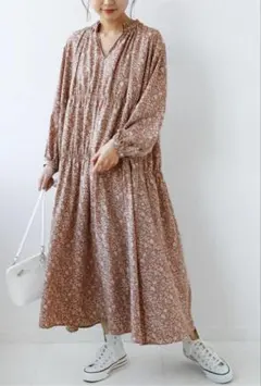 美品　ジャーナルスタンダードレリューム小花柄ロングワンピースフラワープリント