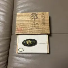 金色花模様の帯留め 帯飾り