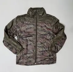迷彩柄　ナイロンジャケット 160 仕舞えるフード付き