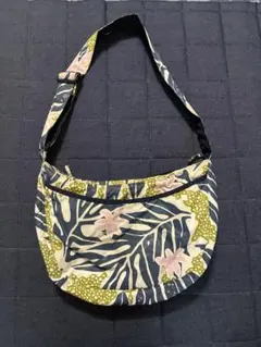 Hula Lani ハワイ ショルダーバッグ ボタニカル柄のサムネイル