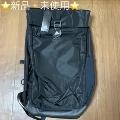 adidas リュックサック  　(35L)  多機能バック   新品、未使用