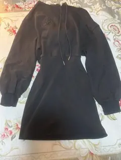 epine Eé embroidery hoodie onepiece