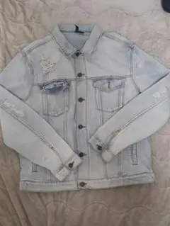 H&M　ライトブルー ダメージデニムジャケット