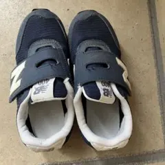 ニューバランス19センチ