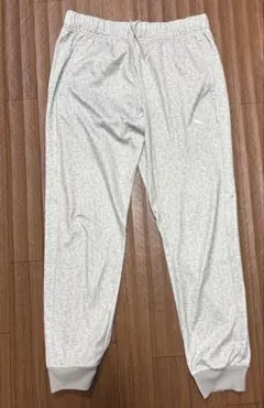 Puma ジョガーパンツ グレー