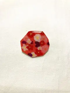 プラ板ブローチ　ピンク花柄デザイン