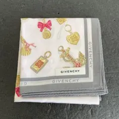『未使用』GIVENCHY ジバンシィ ハンカチ チャーム柄のサムネイル