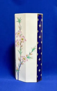 【未使用品】深川製磁　花瓶　八角形 花瓶 手描き 花模様　極美品