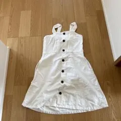 GU ジャンバースカート