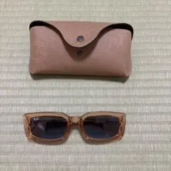 Item thumbnail for item f819dd4d-f1e0-4e0c-84aa-e0f3c63c7951