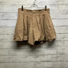 【THE EMPORIUM】タックフレア無地ショートパンツ