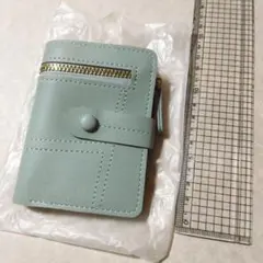 【即購入⭕】ミントグリーン 二つ折り財布 合成皮革