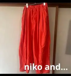オ*フ様 NIKO AND... オレンジ ナイロンパンツ カジュアルパンツ L