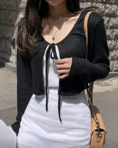 DAZY 長袖 タイフロントクロップド Tシャツ レディース トップス