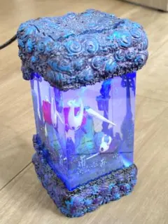 Hollow Knight フィギュア　ライト付 ホロウナイト