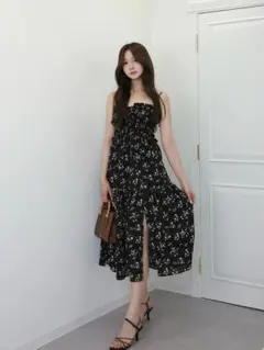 holidayandholidayフラワースリットワンピース | Mercari