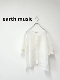 earth music&ecology ドットブラウス シアー 半袖 ホワイト