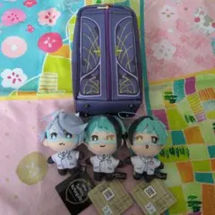 ツイステオクタヴィネルぬいぐるみ6体と紫色ポーチセット