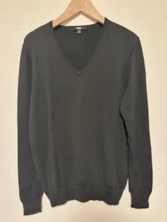 UNIQLO Vネックセーター M