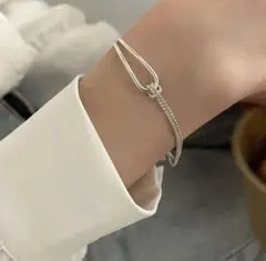 新品未使用 シルバーボックスチェーンダブルラインブレスレット 華奢 シンプル