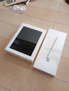 【未使用】iPad第四世代 ホワイトWifi 純正キーボード付き