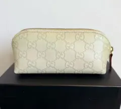 未使用保管 GUCCI グッチシマ レザー ポーチ アイボリー GGのサムネイル