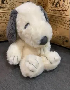 新品　スヌーピーミュージアム限定　スヌーピー グレー　ゆるくたぬいぐるみ