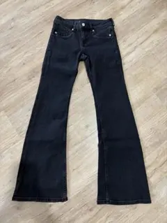 H&M フレアデニムパンツ ブラック ストレッチのサムネイル