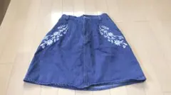 サイド刺繍デニムスカート♪