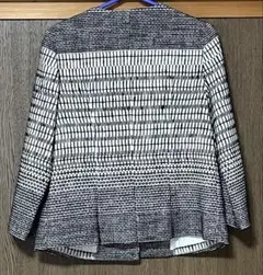 モディファイ　ノーカラージャケットのサムネイル