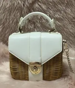 ダイアナ かごショルダーバッグ