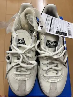 新品　adidas HANDBALL SPEZIAL☆