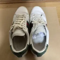 GUCCI ホワイトレザー スニーカー